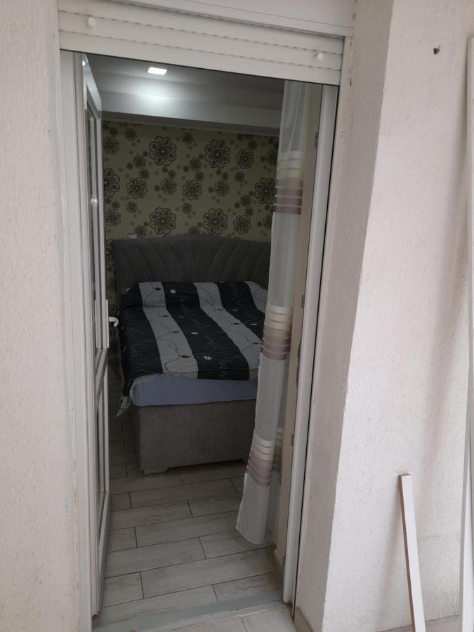 Daca 1 Apartment